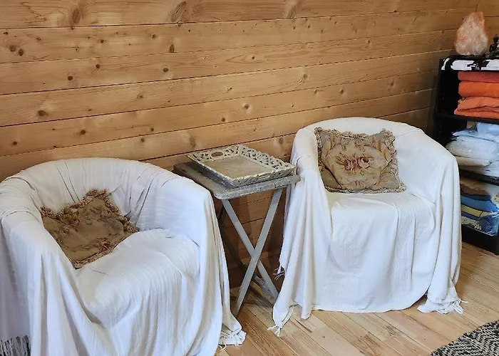 مكان تخييم En Bois Avec Jacuzzi Prive Et Piscine