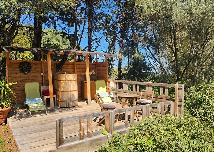 Campingplatz En Bois Avec Jacuzzi Prive Et Piscine
