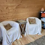 Camping En Bois Avec Jacuzzi Privé Et Piscine