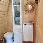 Camping En Bois Avec Jacuzzi Privé Et Piscine