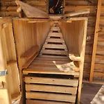 En Bois Avec Jacuzzi Prive Et Piscine Кемпинг Порто-Веккьо