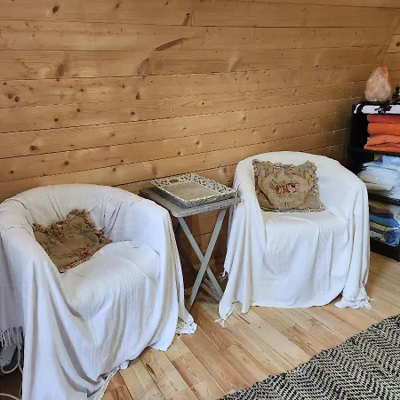 Parque de Campismo En Bois Avec Jacuzzi Prive Et Piscine
