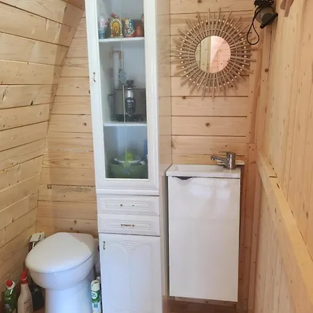 Camping En Bois Avec Jacuzzi Privé Et Piscine