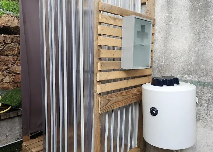 Кемпінг En Bois Avec Jacuzzi Prive Et Piscine