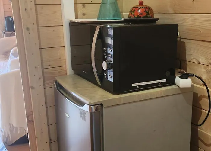 En Bois Avec Jacuzzi Prive Et Piscine Parque de Campismo *