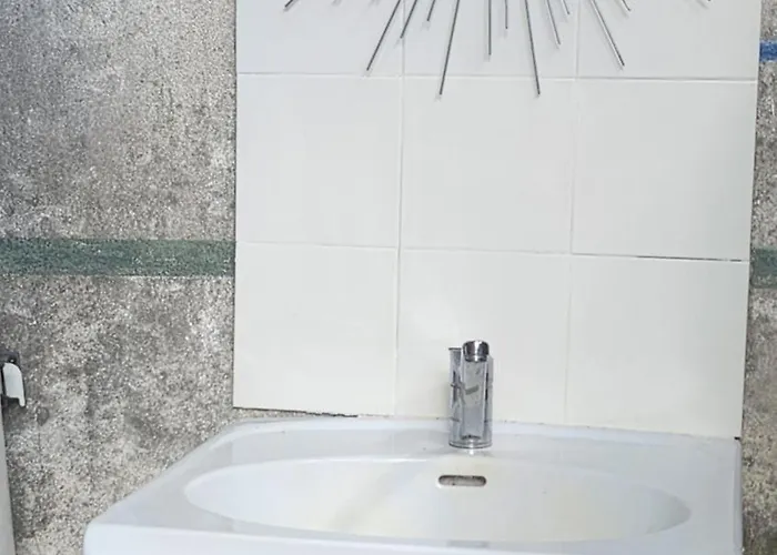 En Bois Avec Jacuzzi Prive Et Piscine Parque de Campismo Porto-Vecchio (Corsica)