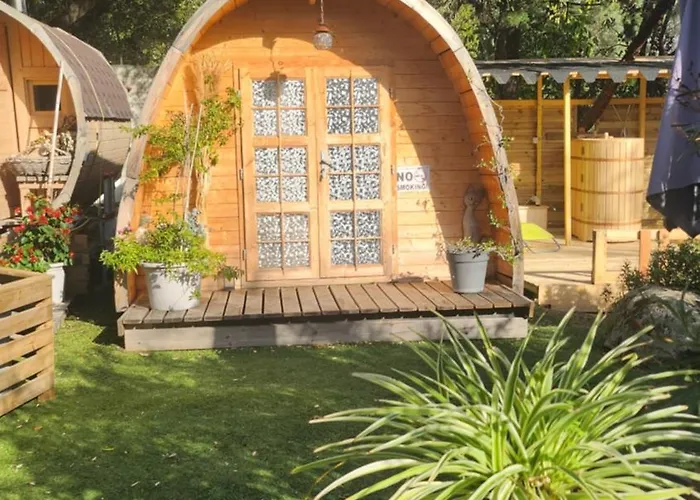 Parque de Campismo En Bois Avec Jacuzzi Prive Et Piscine *